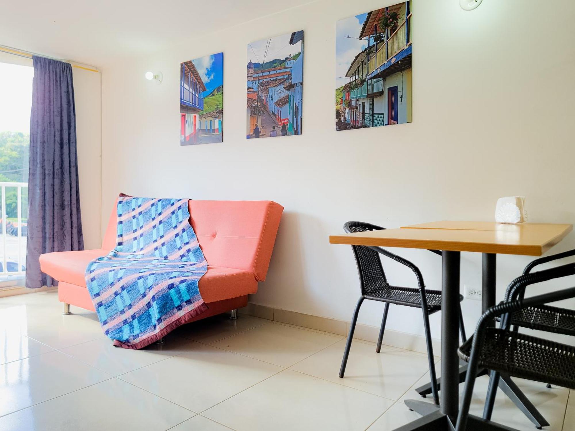 Hostal - Dona Elva A 15 Min Del Aeropuerto Rionegro Eksteriør bilde