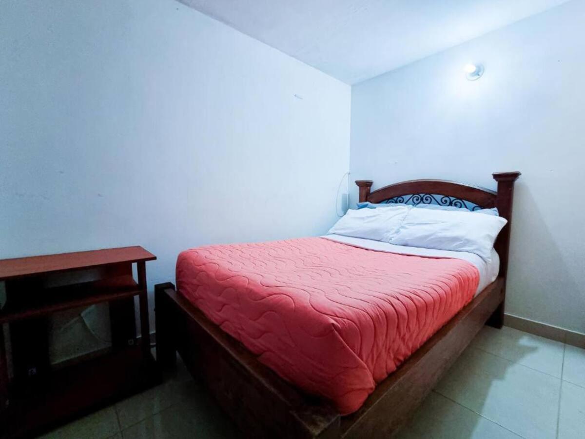 Hostal - Dona Elva A 15 Min Del Aeropuerto Rionegro Eksteriør bilde